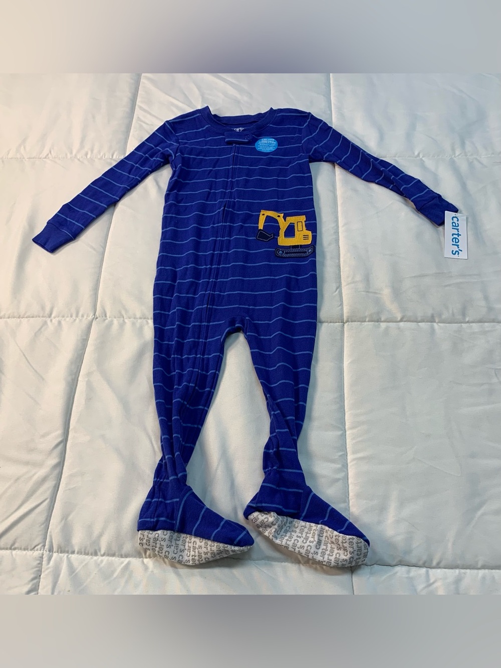 New Carter’s sleeper size 24M